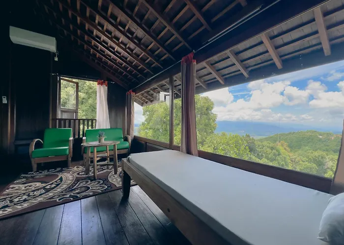 Tjeraki House *